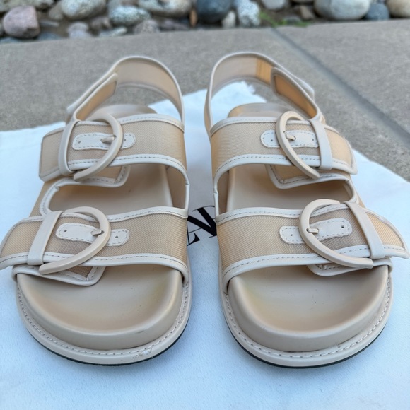 Zara Womens Open Toe Mesh Double Buckle Slingback Sandals Beige Size 37 Flat Dad - Picture 2 of 14